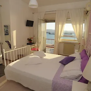 bb-mare-di-augusta-la-finestra-sul-porto.sicilyhotelsitaly.net/