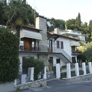 villa-de-ros.it-lombardy.com/